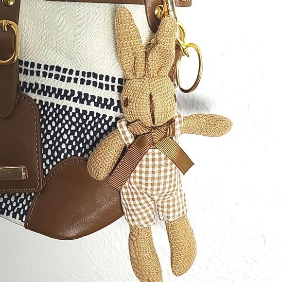Tricolor Small Crossbody Purse Rabbit Keychain, Brown, Beige & Black Print,NWOT - Picture 6 of 10